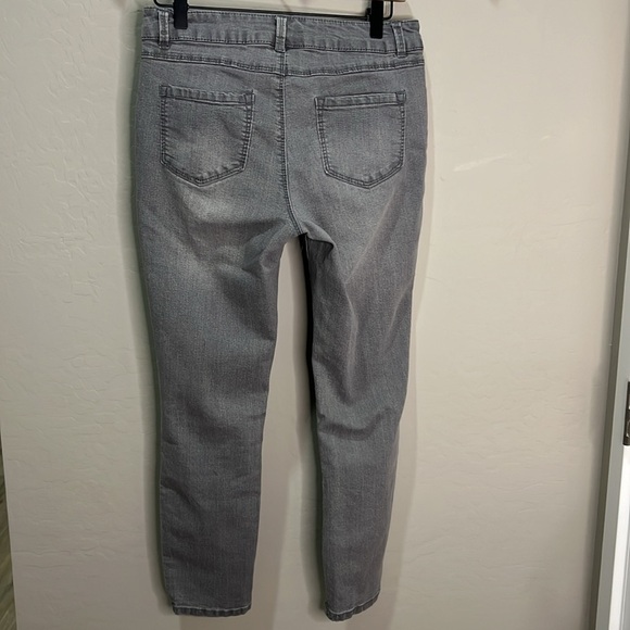 D. Jeans Embroidered Floral Jeans Gray Ankle Embroidery Cropped Boho Cottagecore - Picture 6 of 12